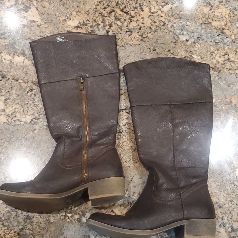 💞MIA* Boots - Picture 2 of 5